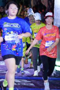 BIB: 4799, 3427
                            <button type="button" onclick="openModal(26237525)" class="btn btn-primary btn-sm float-right btn-popup" data-toggle="modal" data-target=".modal-high-quality">
                        <i class="fas fa-shopping-cart"></i> Add to Cart
                    </button>
                                            <button type="button" onclick="isThisMe(26237525, true)" class="btn btn-success btn-sm float-right btn-popup btn-isme hidden" data-toggle="tooltip" data-placement="bottom" title="นี่คือรูปของคุณใช่ไหม คลิกที่นี่เพื่อเอาเข้าอัลบั้ม">
                        <i class="fas fa-plus"></i> Add to album
                    </button>
                    <button type="button" onclick="isThisMe(26237525, false)" class="btn btn-warning btn-sm float-right btn-popup btn-isnotme hidden">
                        <i class="fas fa-ban"></i> Remove from album
                    </button>